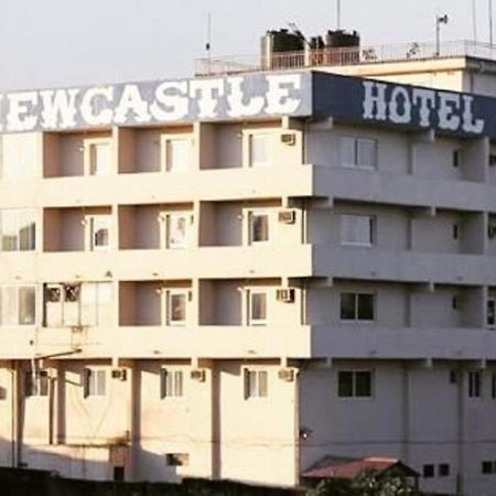 Hotel Newcastle Lagos Exteriör bild
